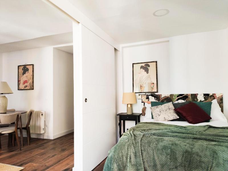 Cozy Apartment Plaza Mayor Images