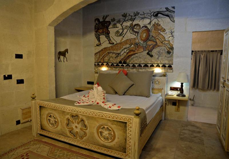 Deluxe Double Room image 3