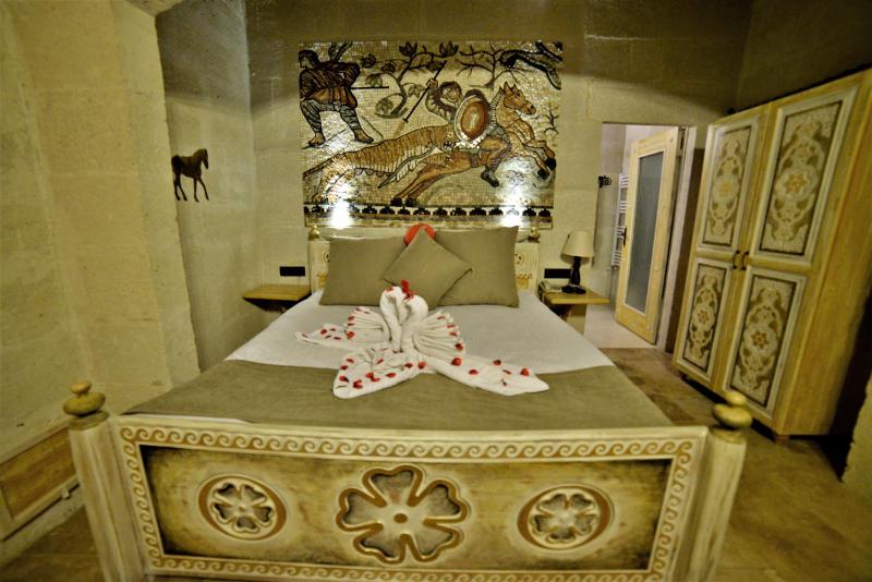 Deluxe Double Room image 4