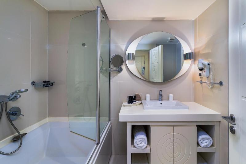 Luxury Room Sea View image 2