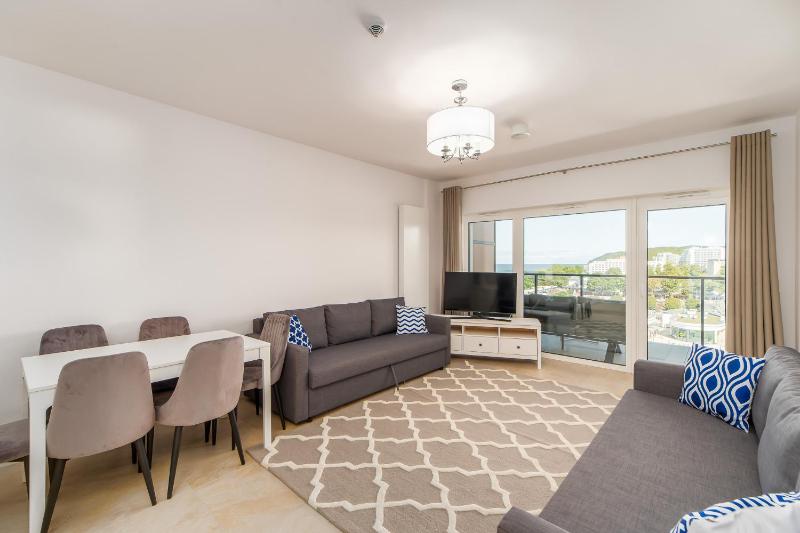 Family Holiday Apartment Aquamarina Prima by Noclegi Renters - image 3