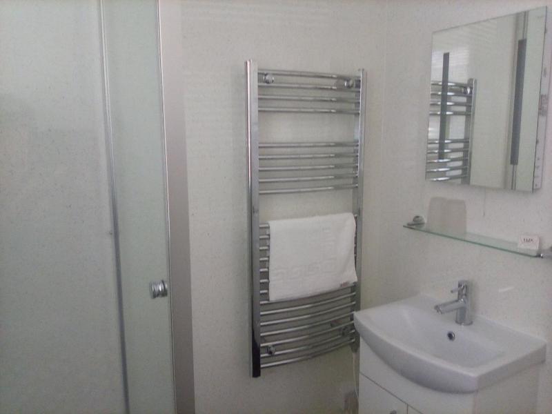 Twin Room with Sea View image 4