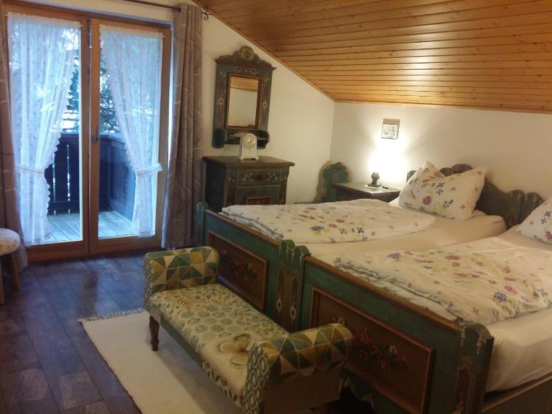 Two-Bedroom Apartment with Balcony image 4