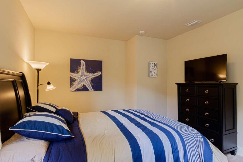 Naples Starfish House - Upscale weekly rentals - image 10