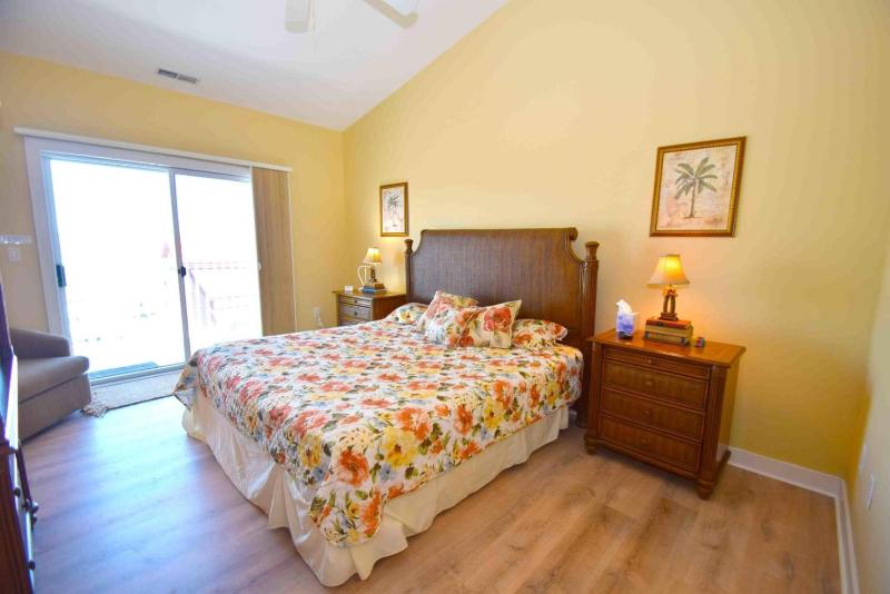 Four-Bedroom Apartment image 4