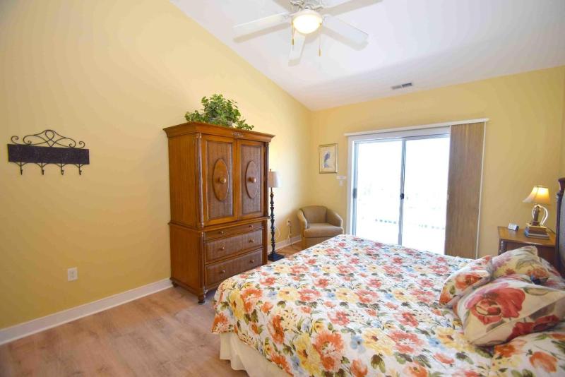 Four-Bedroom Apartment image 3