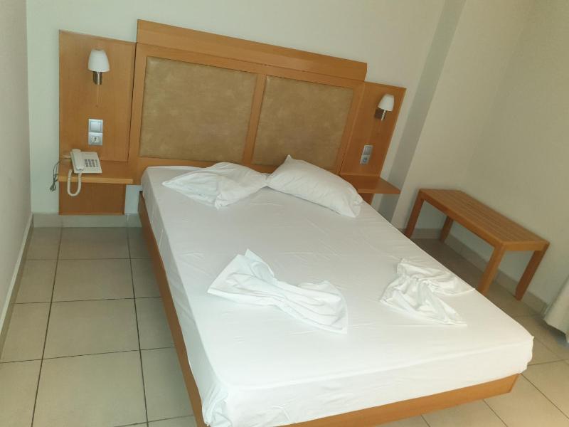 Saint Constantine Hotel - image 37