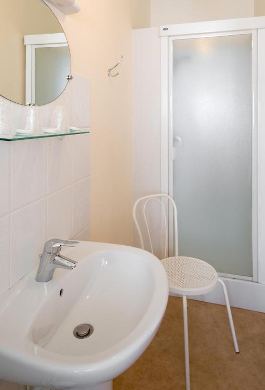 Single Room image 1