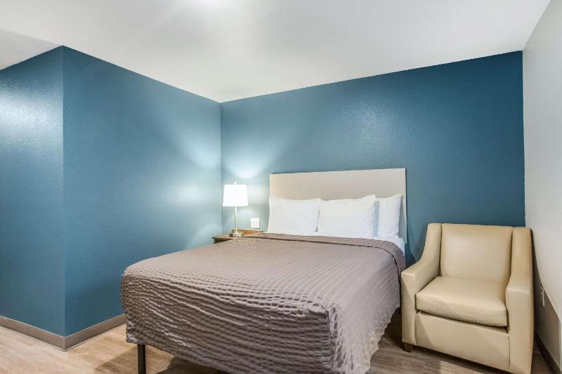 Queen Room - Accessible/Non-Smoking image 3
