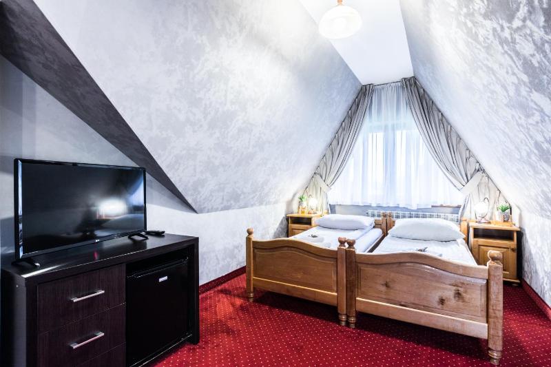 Double or Twin Room image 2