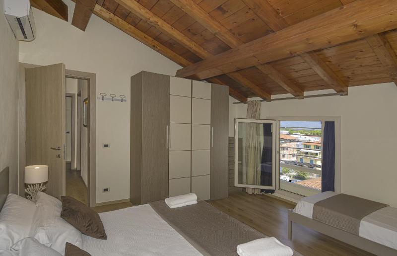 Two-Bedroom Apartment with Sea View image 3
