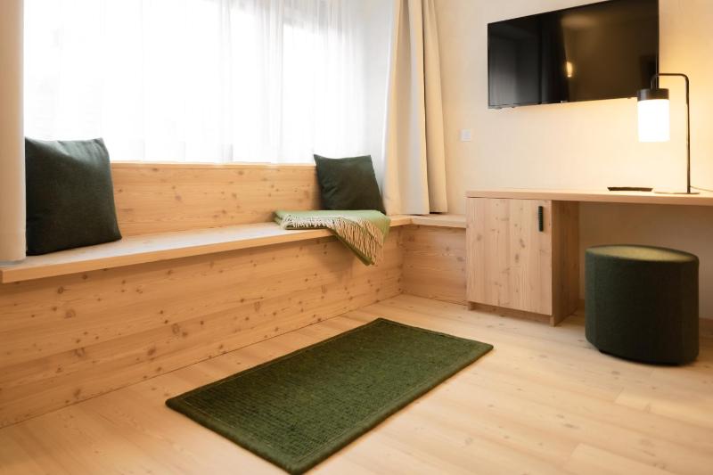 Economy Double Room image 3