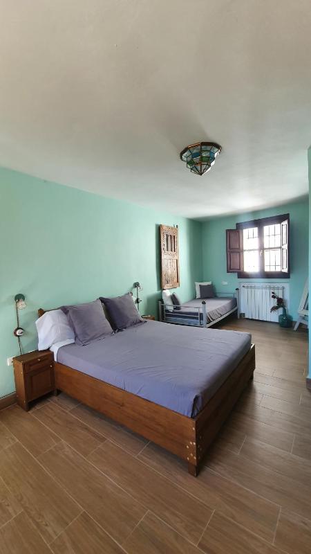 Deluxe Double Room with View to the Alhambra image 2