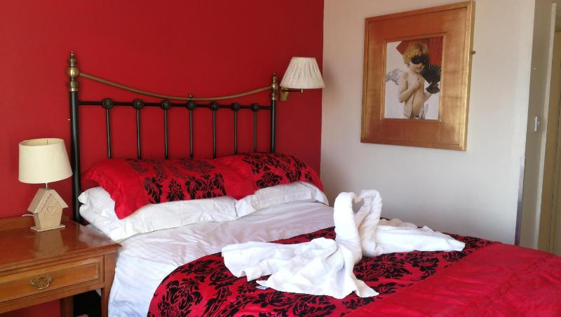 Regency Hotel - image 6