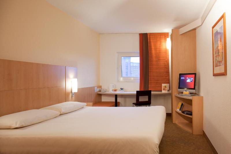 ibis Leeds Centre - image 27