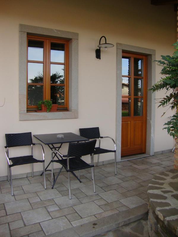 Double Room with Balcony image 3