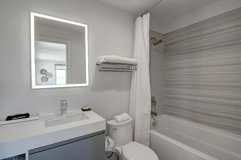 Two-Bedroom Suite image 2