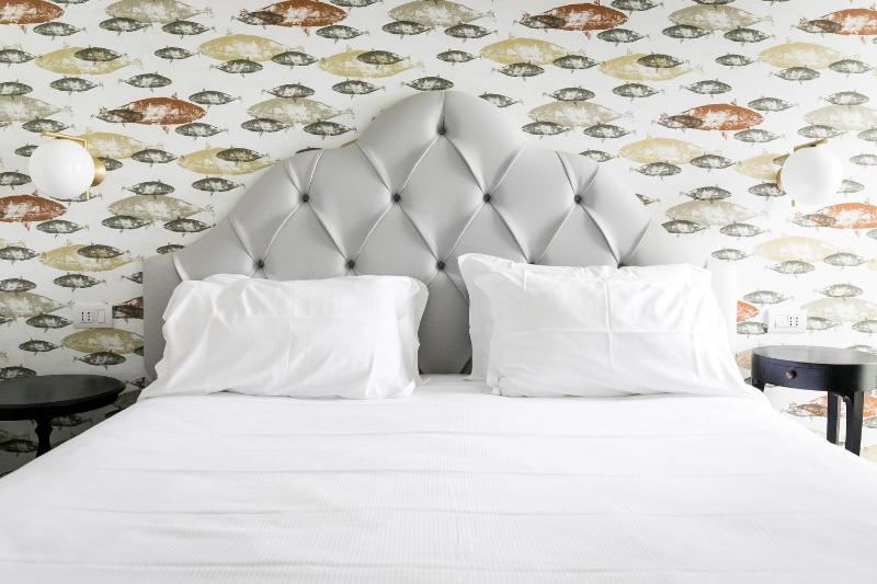 Deluxe Double or Twin Room with Balcony and Lake View image 4