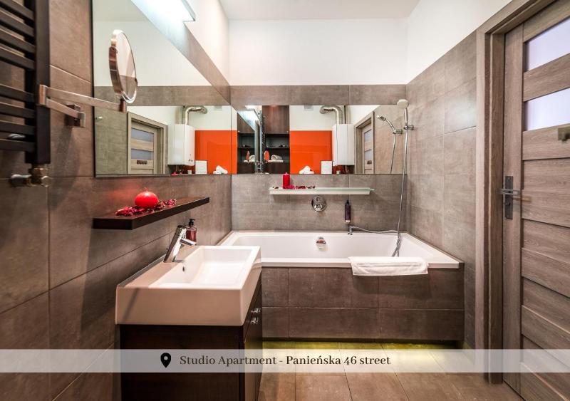 Studio Apartment - ul. Panieńska 46/4  image 3
