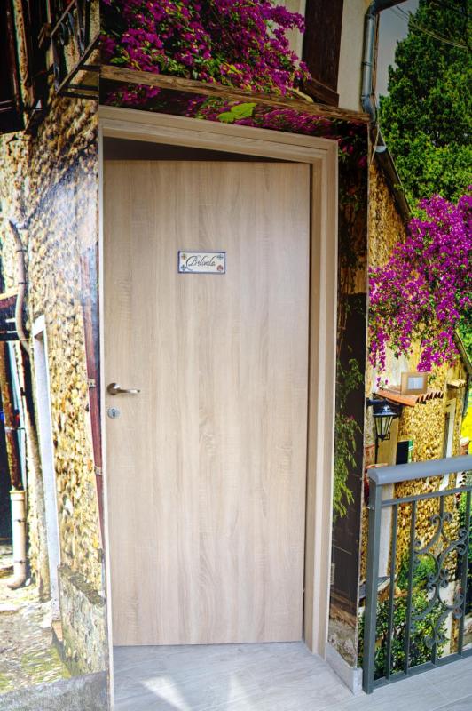 Studio Apartment image 1