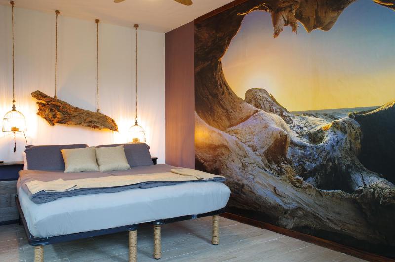 Double or Twin Room with Private Bathroom image 4