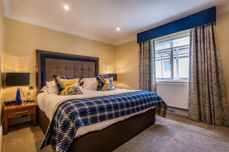Classic Double Room image 1