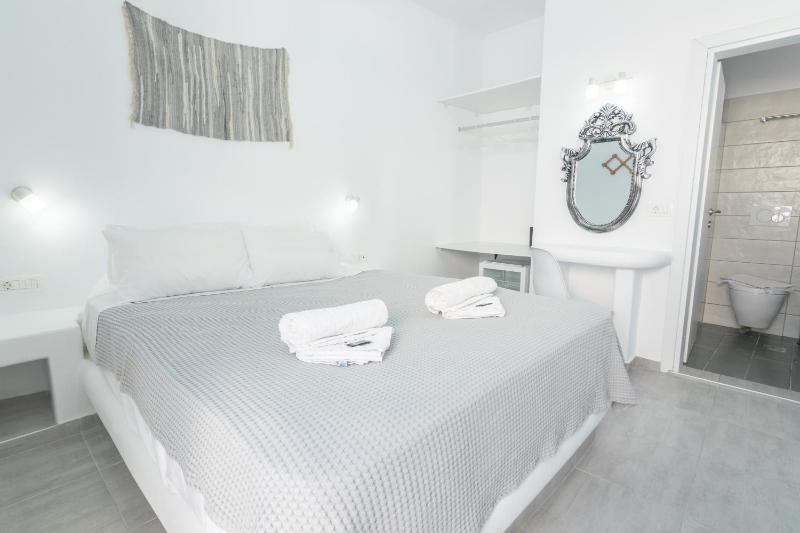 Superior Double Room image 4