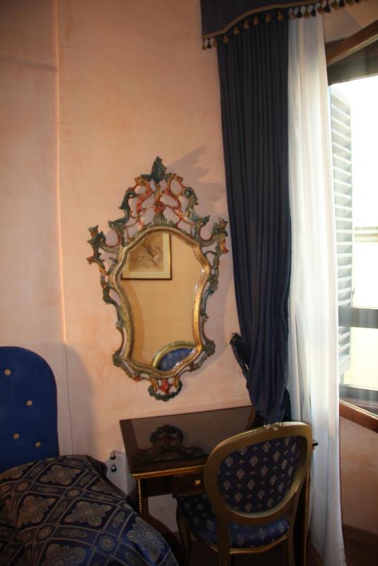 Quadruple Room image 4