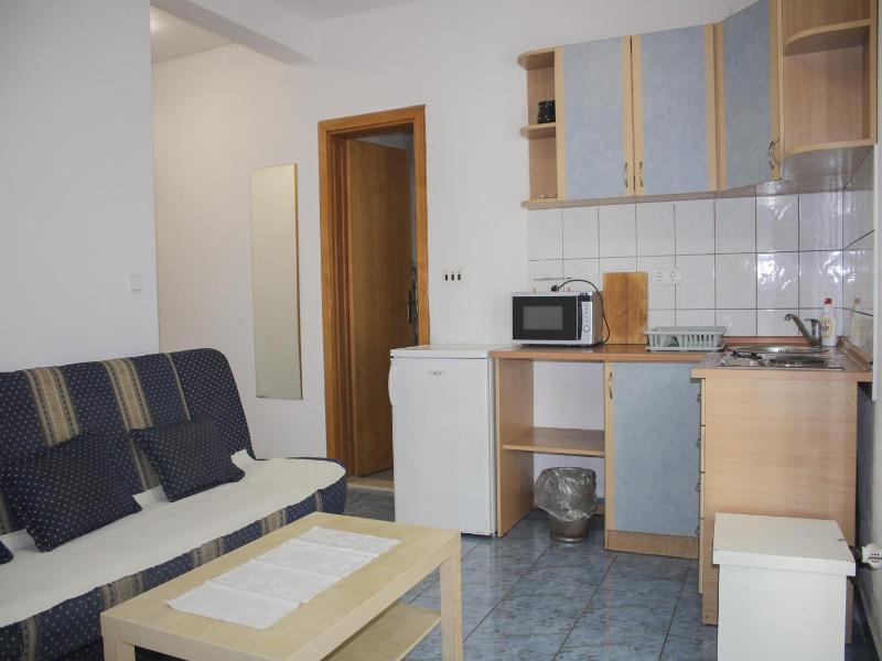 Apartment with Side Sea View image 3