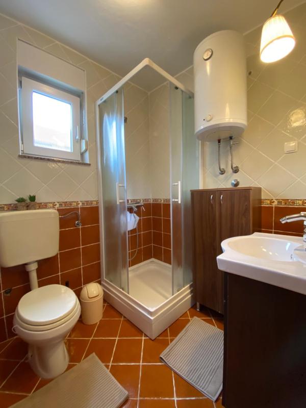 Studio Apartment image 3