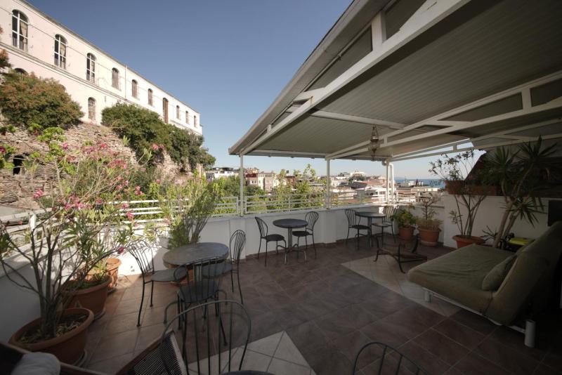 Topkapi Apartments - image 15