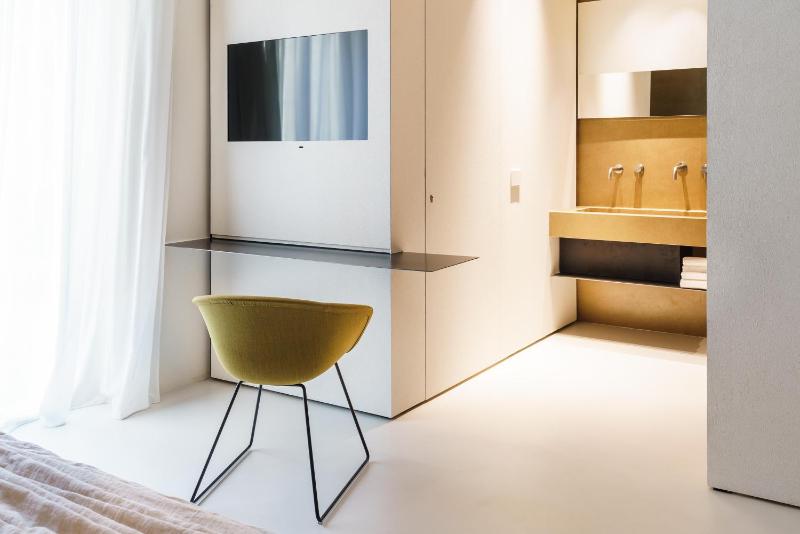 Meo Design Suites & Spa - image 3