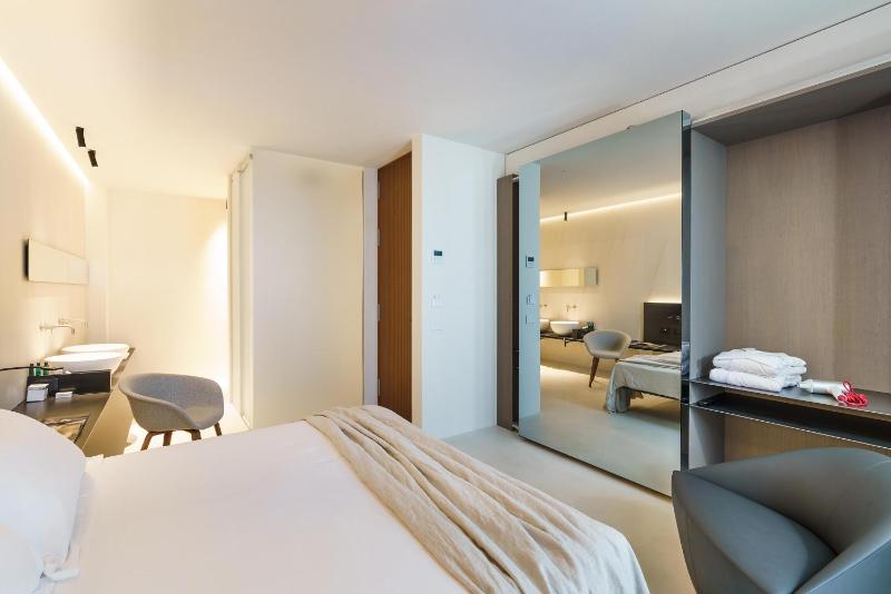 Meo Design Suites & Spa - image 23