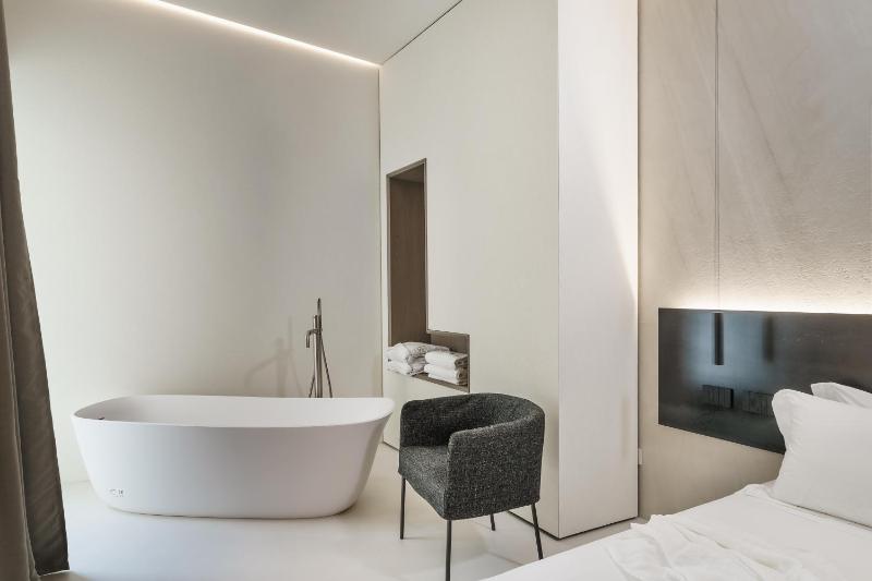 Meo Design Suites & Spa - image 9