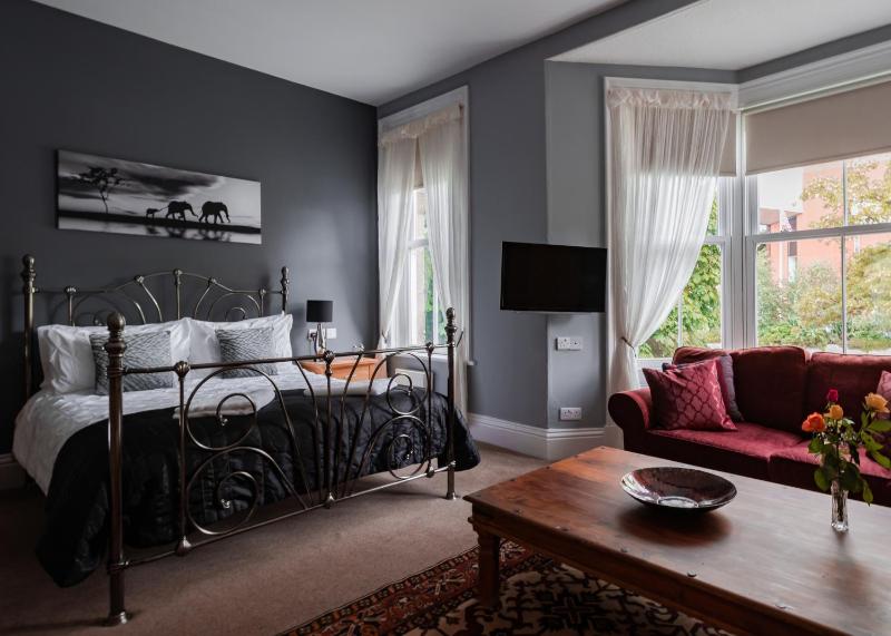 Scotia House - Beautifully Presented Accommodation - image 27