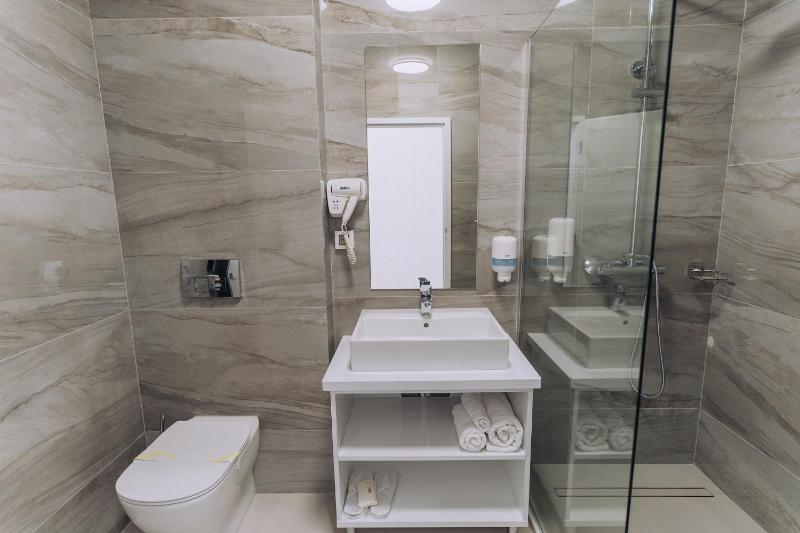 Standard Double Room image 1