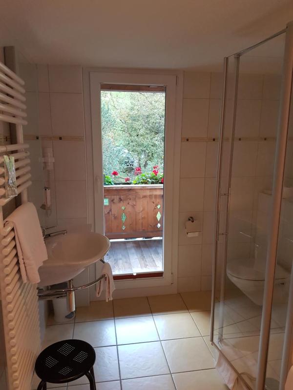 Single Room image 3