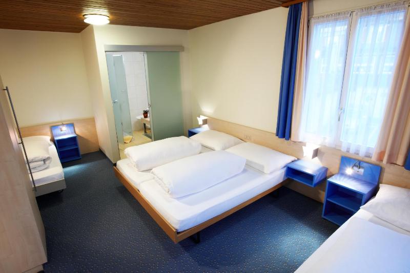 Triple Room image 2