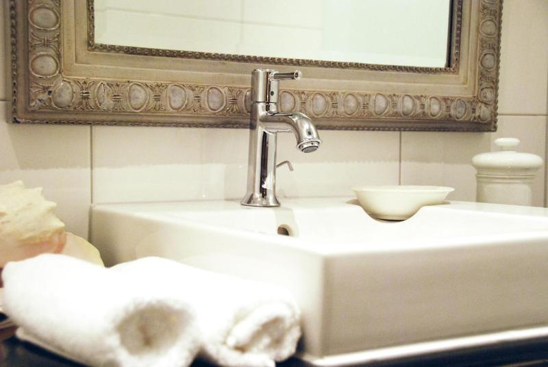 Suite image 2