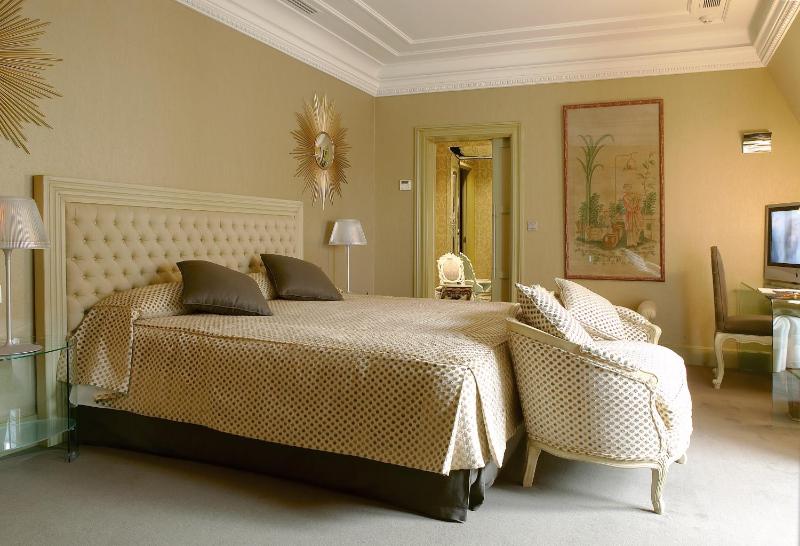 Presidential Suite image 2