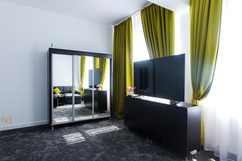 Deluxe Apartment image 3