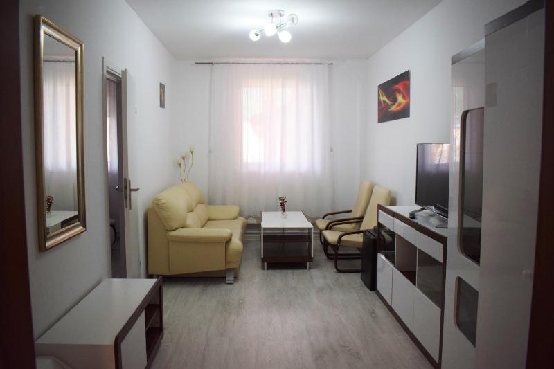 Apartment image 2