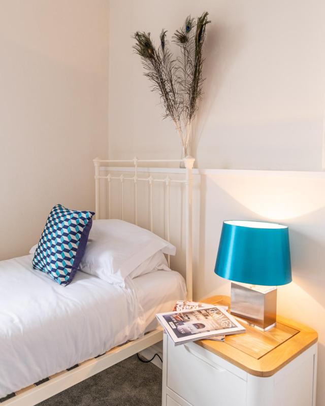 Superior Twin Room image 1