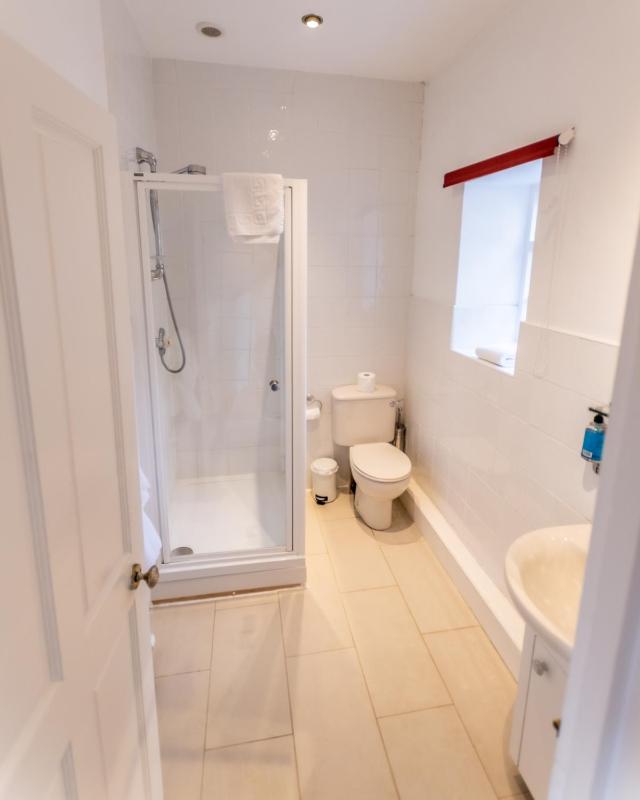 Superior Twin Room image 2