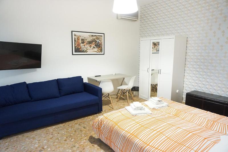 Bed a Cavour - image 18