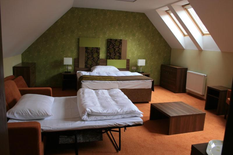 Deluxe Double Room image 3
