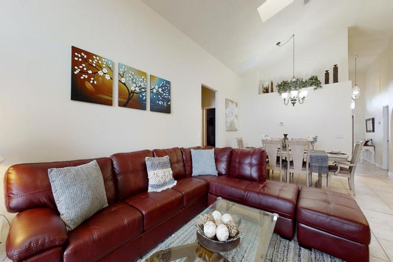 Five Bedroom House image 2