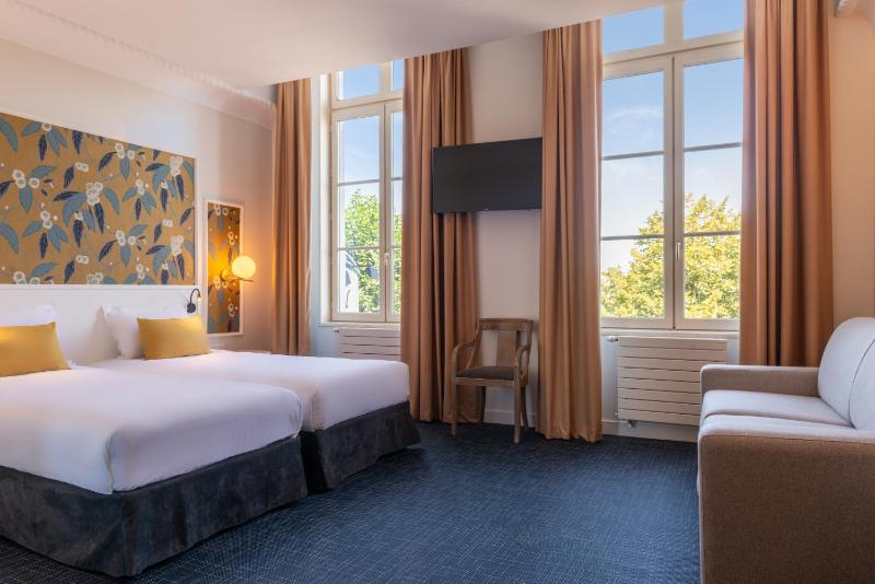 Superior Double Room image 2