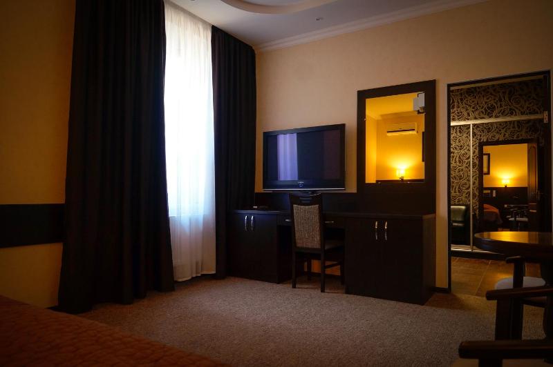 Suite image 3
