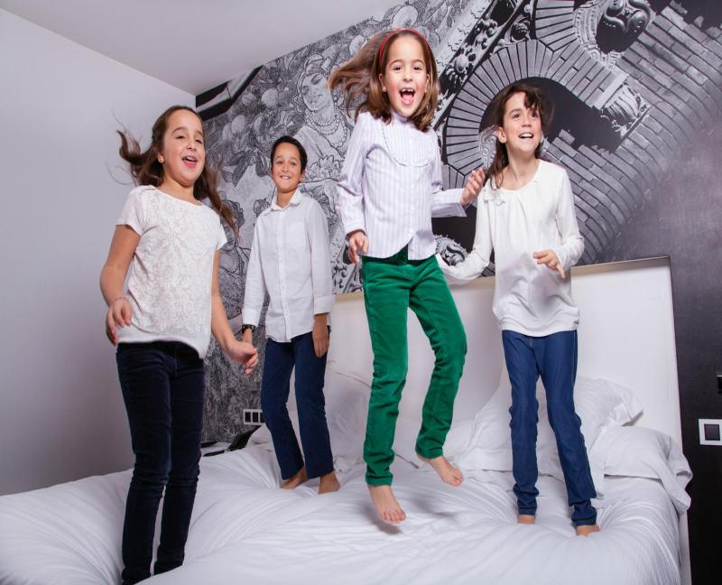 Triple Room (2 Adults + 1 Child) image 4